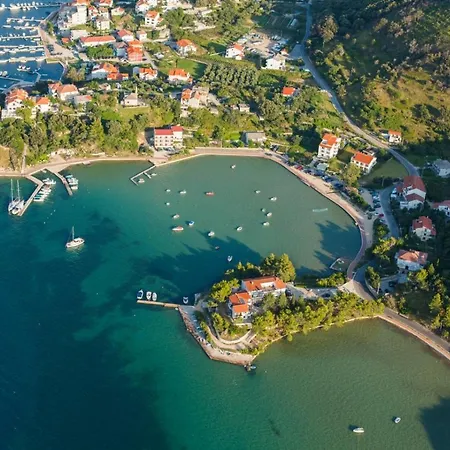 Supetarska Supetarska Draga