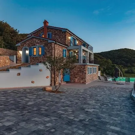 Holiday home Supetarska *